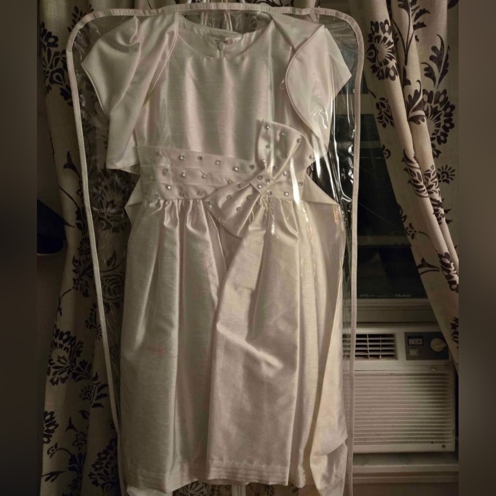 Dorissa dress little girls size medium/large